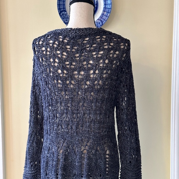 Ethyl | Tie Front Loose Knit/Crochet Sweater Cardigan in a Marled Dark Blue - Picture 4 of 6